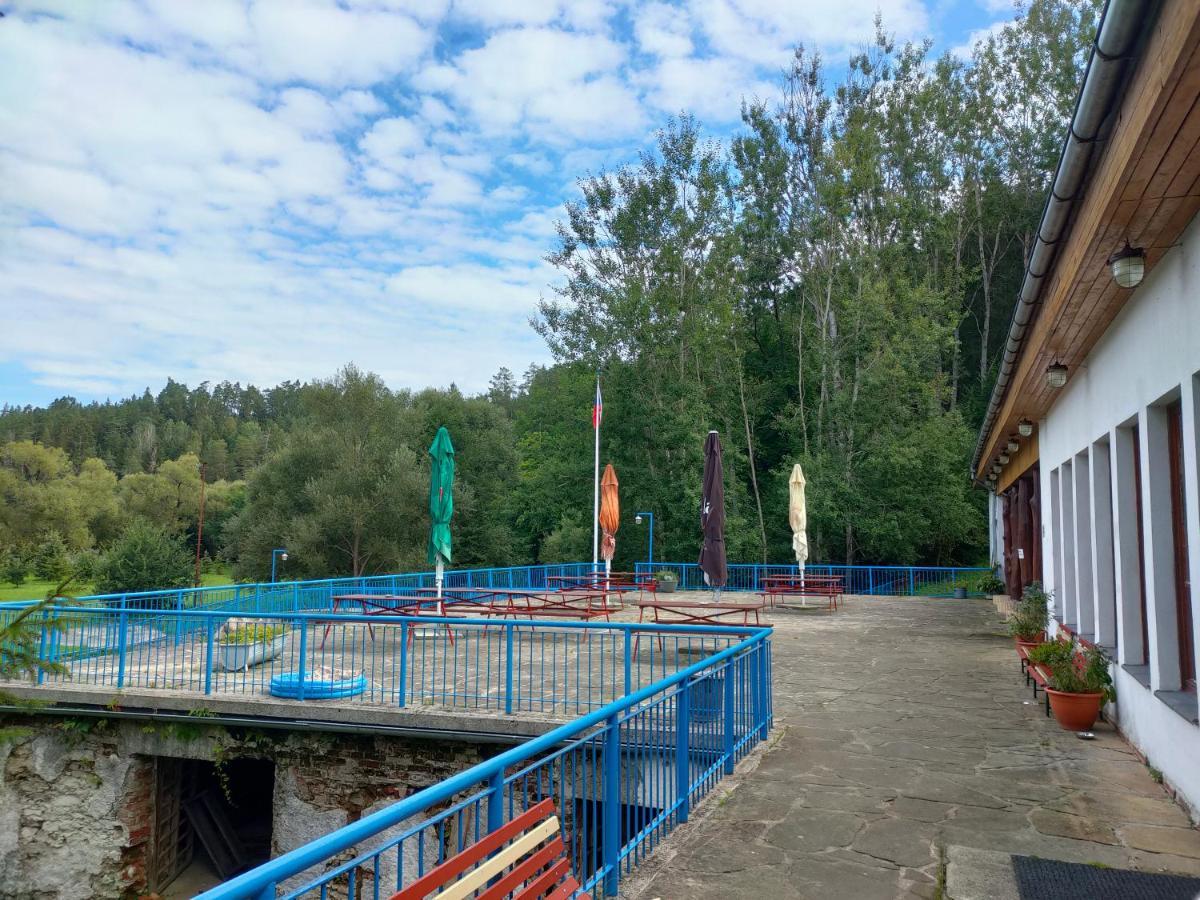 Kemp Na Stare Papirne Dobronice Buitenkant foto